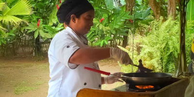 Costa-Rica-cooking-food